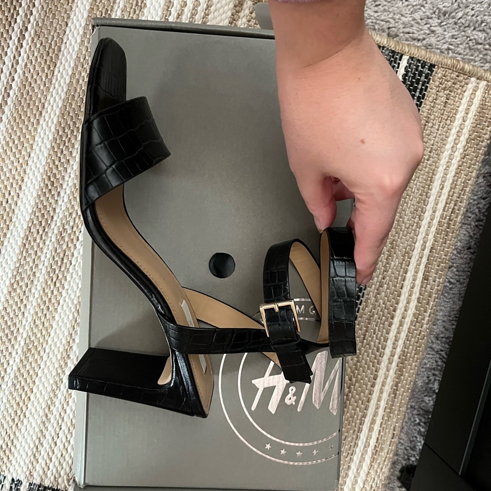 GENUINE LEATHER strappy ankle heels